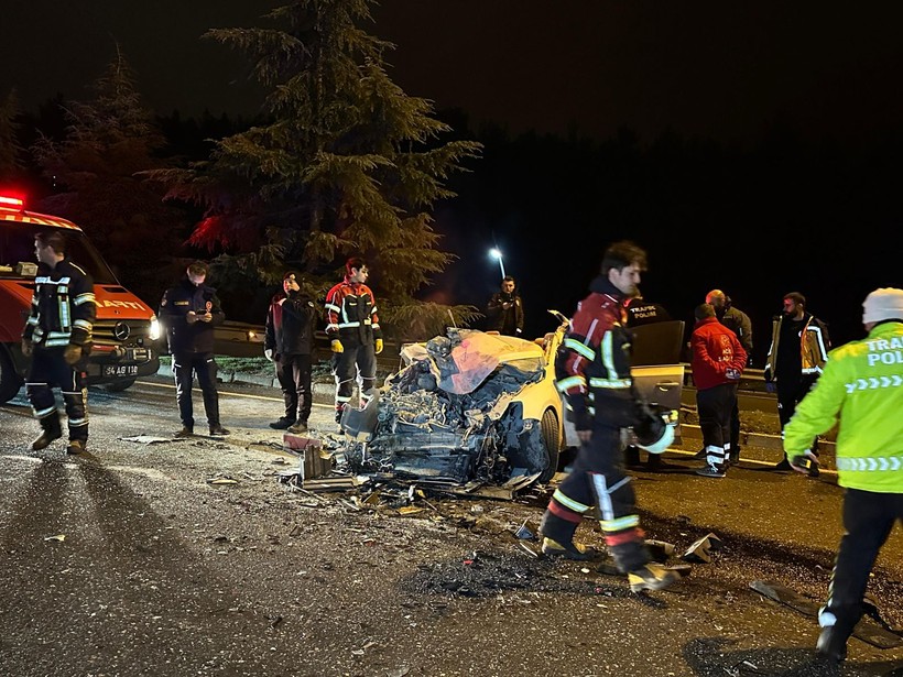 usakta feci kaza surucu hayatini kaybetti 3 r9PYi2Wb