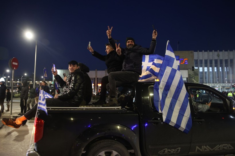 yunanistanda ciftciler traktorleriyle eylem yapti 0
