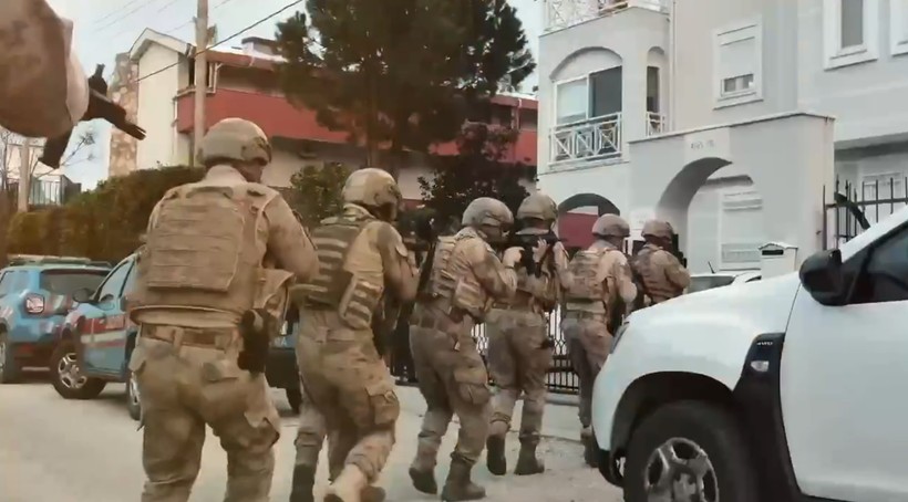 15 milyar liralik dev operasyon dort sirkete kayyum atandi 0 5rnts2dR