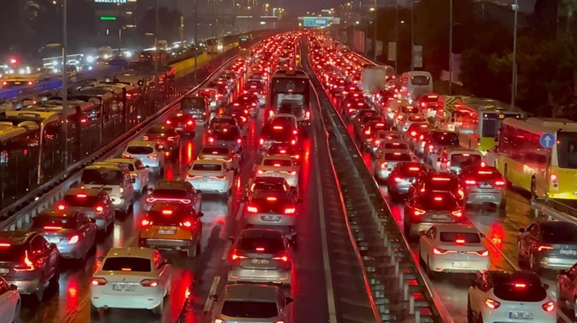 2024te trafikte olanlar 105 saat kaybetti istanbul zirveye oturdu 1 jA2VFfkJ
