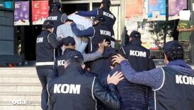 afyonkarahisarda ruhsatsiz silah operasyonu 85 bin silah parcasi bulundu QDZbzOvO