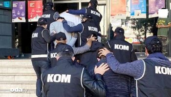 afyonkarahisarda ruhsatsiz silah operasyonu 85 bin silah parcasi bulundu QDZbzOvO