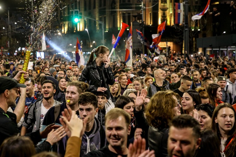 avrupa ulkesinde isyan cikti 7 ZhUMUATj