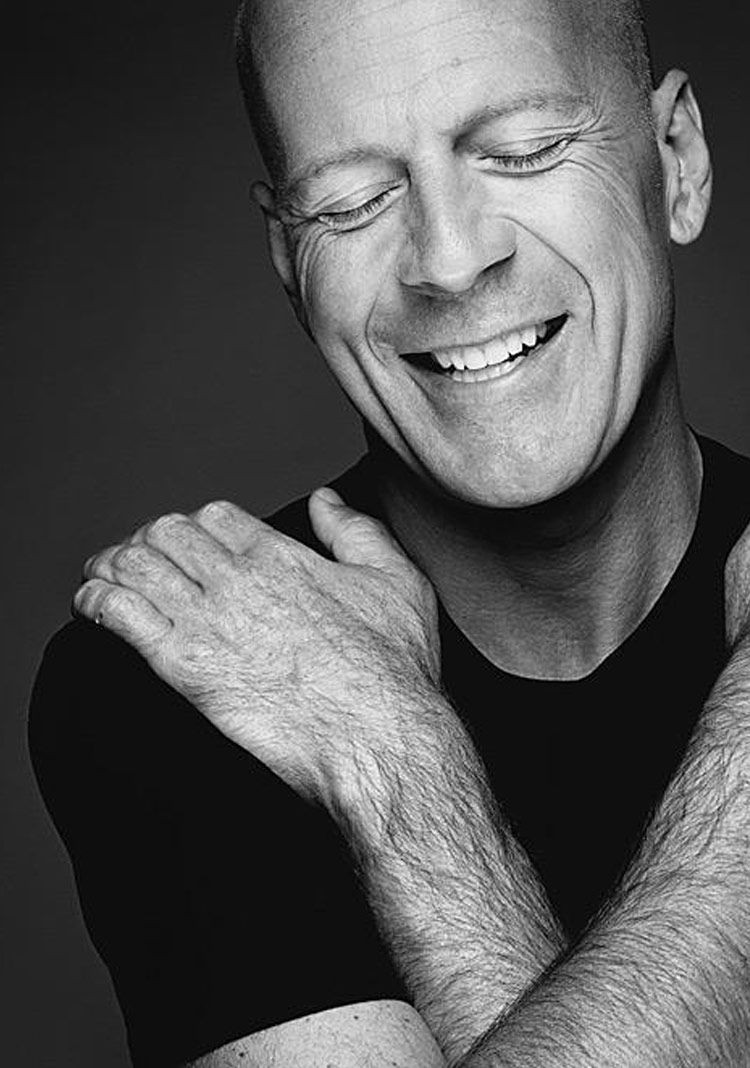 bruce willis 70 yasina girdi kizi rumer saglik durumunu acikladi 12 OJmaewcv