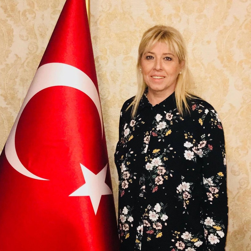devlet bahceliden kavacik muhtarina telefon 0 IszE1O1E