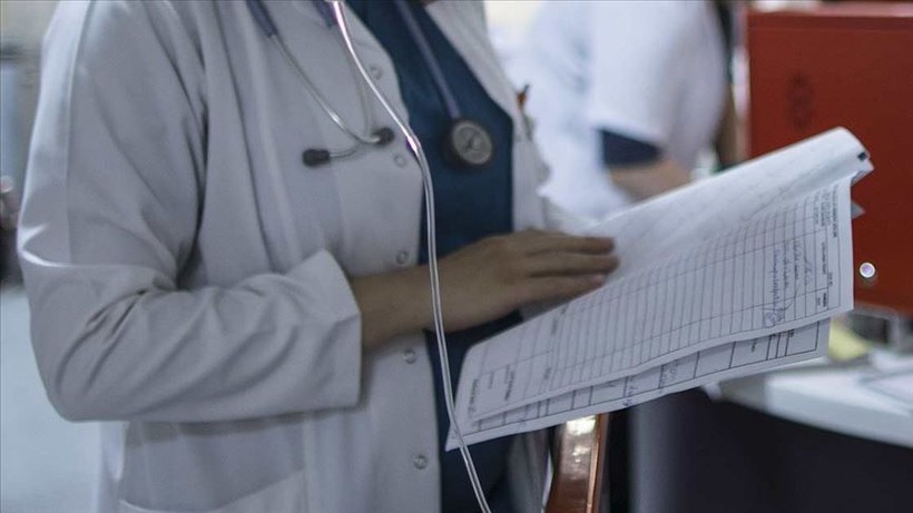 doktorlardan ese dosta para yagdi 4 PIJQLHL8