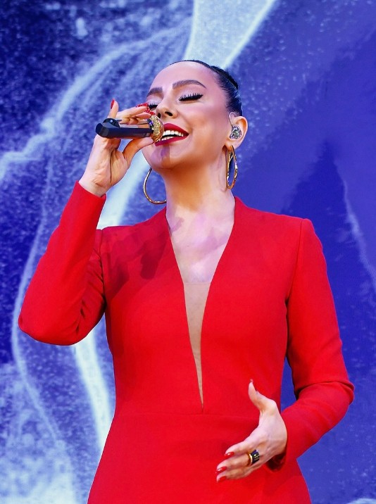 ebru gundesin paylasimi manidar bulundu aldatma iddialari dogru mu 4 hyQ5nAQe