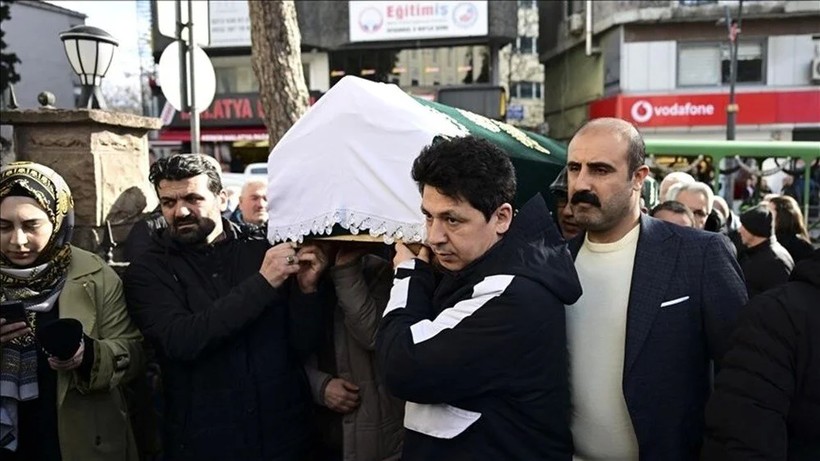 ece gurelin esi sezer gurelin profilindeki gizemli sayilar cok konusuldu ilk kez muge anlida BJt5g6rK