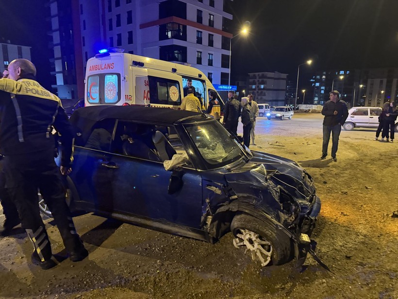 edirnede otomobiller carpisti dort yarali 1 qPIwtbDc