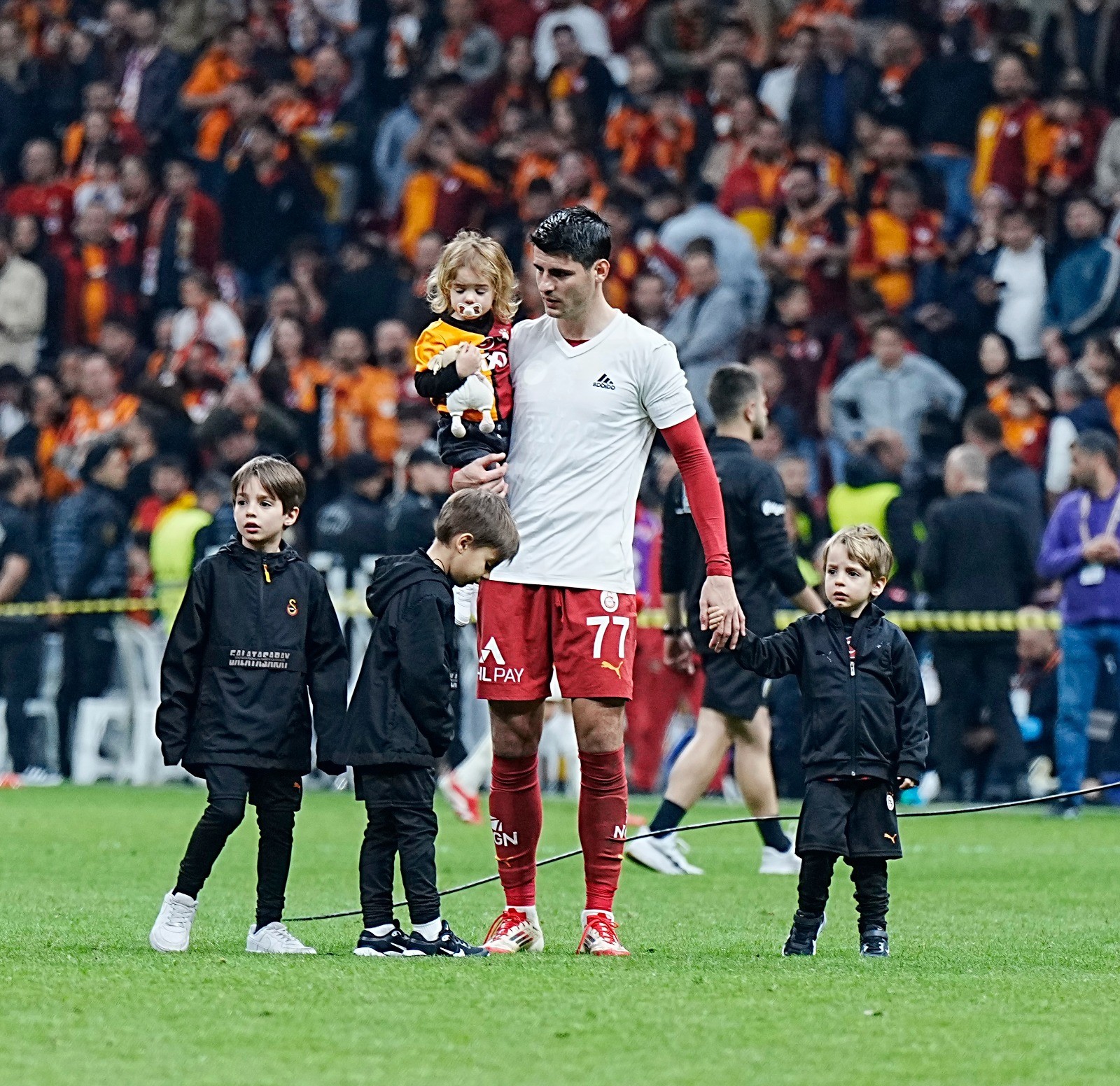 erdogan turk futbolculara sitem edecek 1 JThHbmBQ