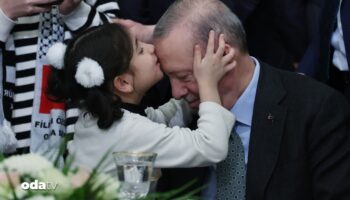 erdogana cocuklardan buyuk ilgi VCXtJG9b