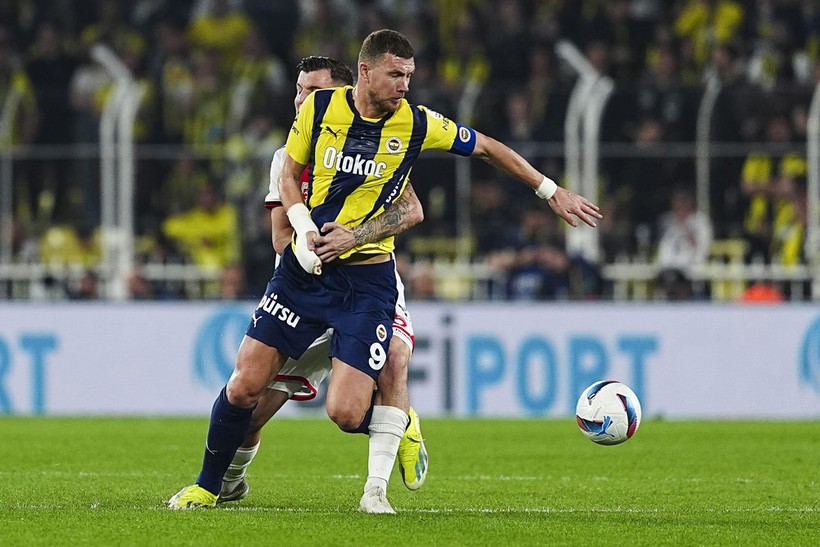 fenerbahceden kritik puan kaybi 2 Gk8l73Ow