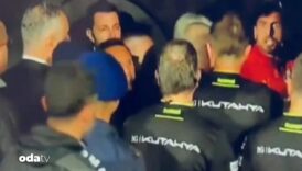 galatasarayli isme devre arasinda kirmizi kart hG5TyEIh