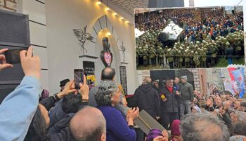 gazi mahallesi olaylarinin 30 yili cemevinde gulbankli acilis EREu1gJG