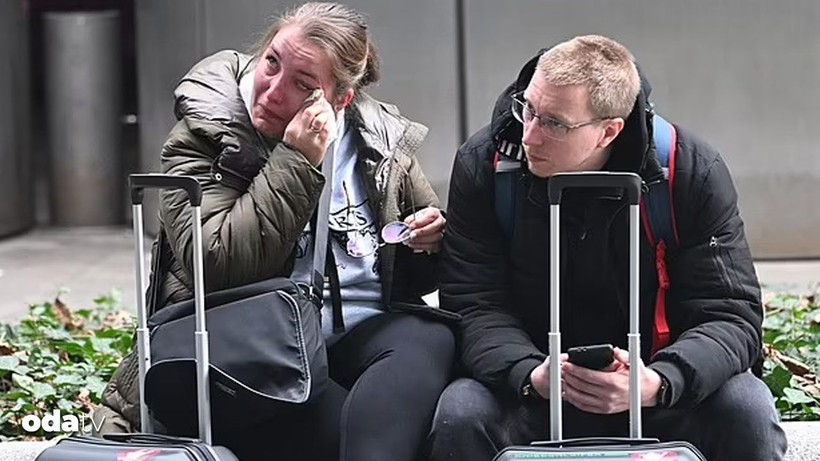 heathrow havalimaninda trafo yangini binlerce ucus iptal kuresel seyahat felc oldu 1