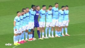 inanilmaz hata hayatta olan futbolcu icin saygi durusu T3xEVGcy