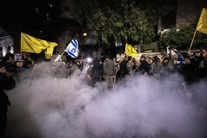 israil vuruyor ic kavga buyuyor netanyahunun evine baskin cok sayida gozalti 16 X7reyNi5