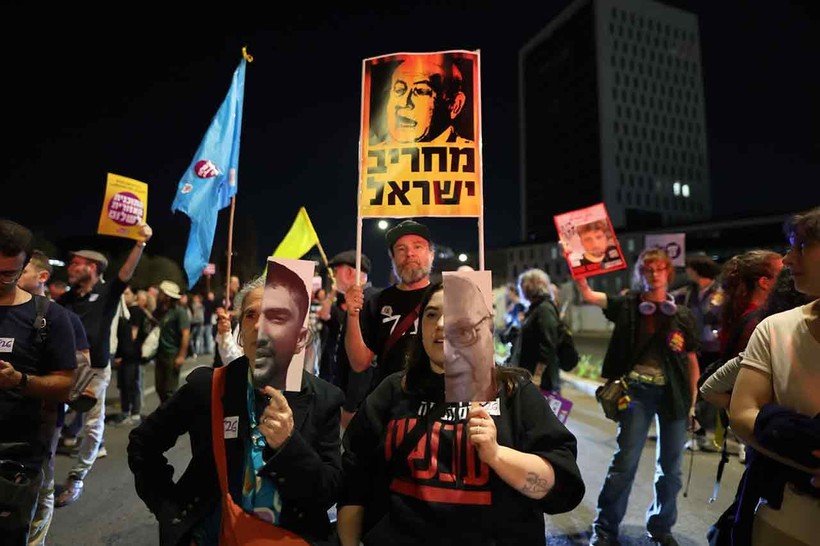 israil vuruyor ic kavga buyuyor netanyahunun evine baskin cok sayida gozalti 6 7cCO69nP