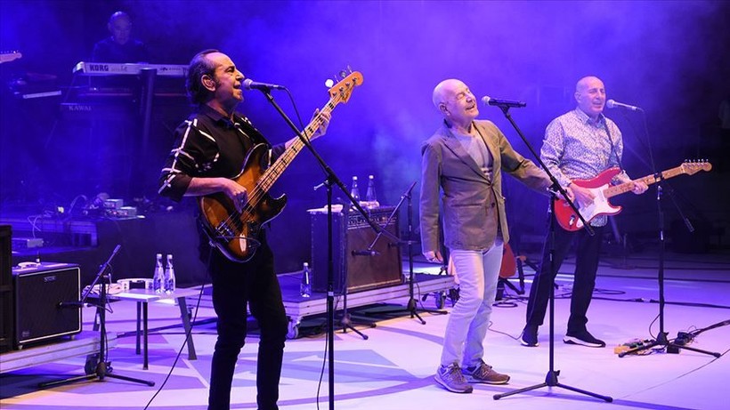 mfoden surpriz album ozkan uguru tekrar dinleyecegiz 2 E8ayJ7Df