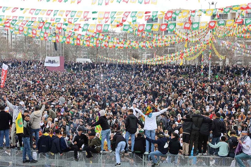 nevruzda nerede neler oluyor diyarbakirlilar bekledigini bulamadi ozgur ozelden dehakli mesaj 0 ZCBIFUmU