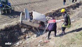 osmaniyede iki otomobilin carpistigi kazada uc kisi oldu UaHgfdbB