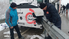 sivasta korkunc kaza 2 yolcu otobusu carpisti wupeA6H7
