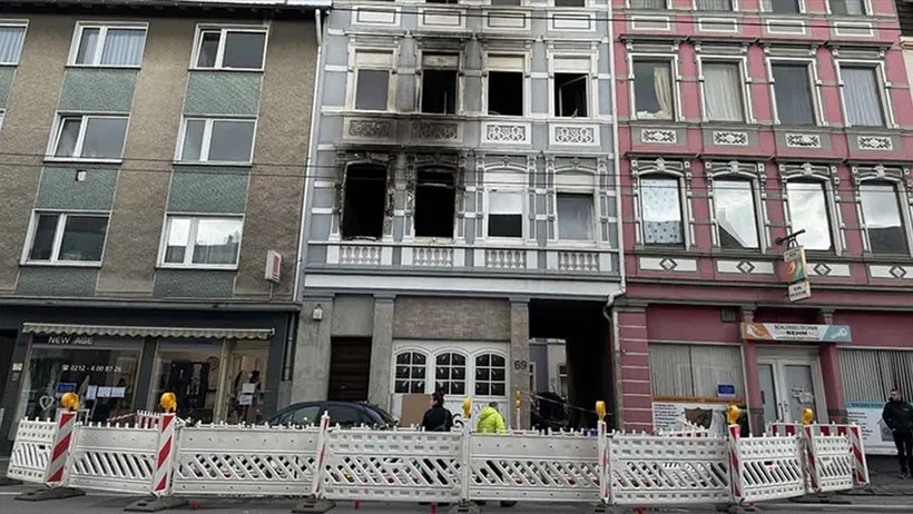 solingen saldirganinin evinden nazi ve hitler ovgusu cikti 0 Cdw2K3NT