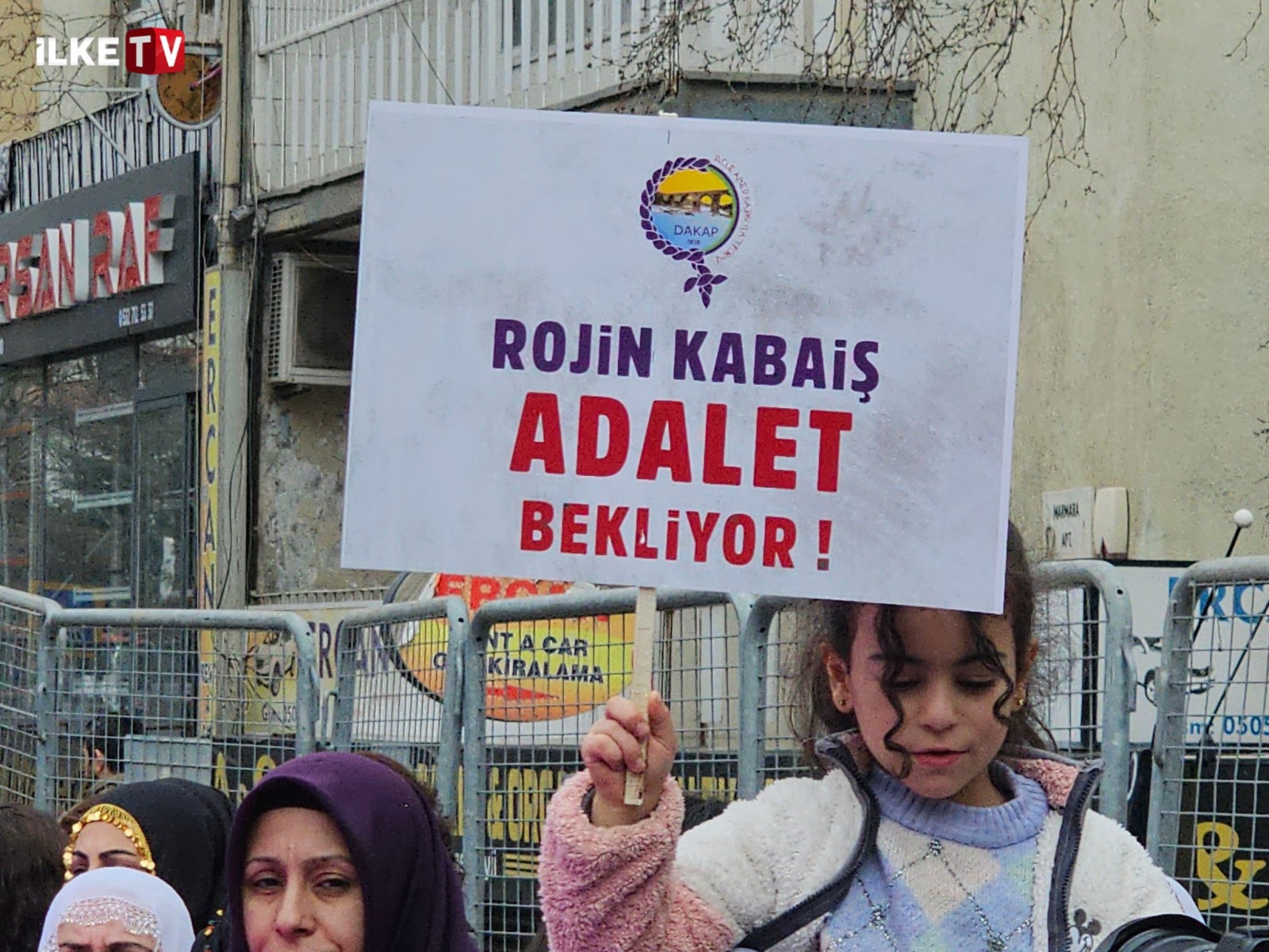 taksim yine kapali kadinlar gunu alarmi onlemler dikkat cekti siyasiler ne mesaj verdi 1 srJNjOPV