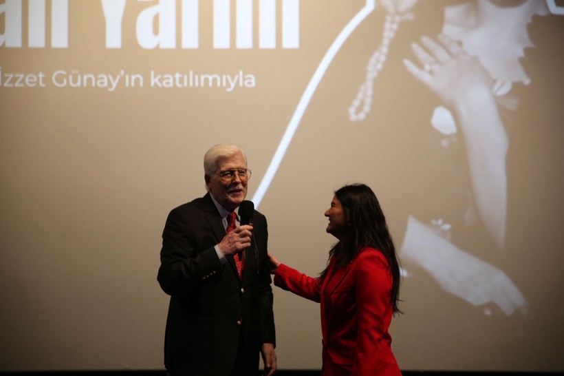 vesikali yarimde sabiha ve halili canlandiran turkan soray ve izzet gunay 57 yil sonra