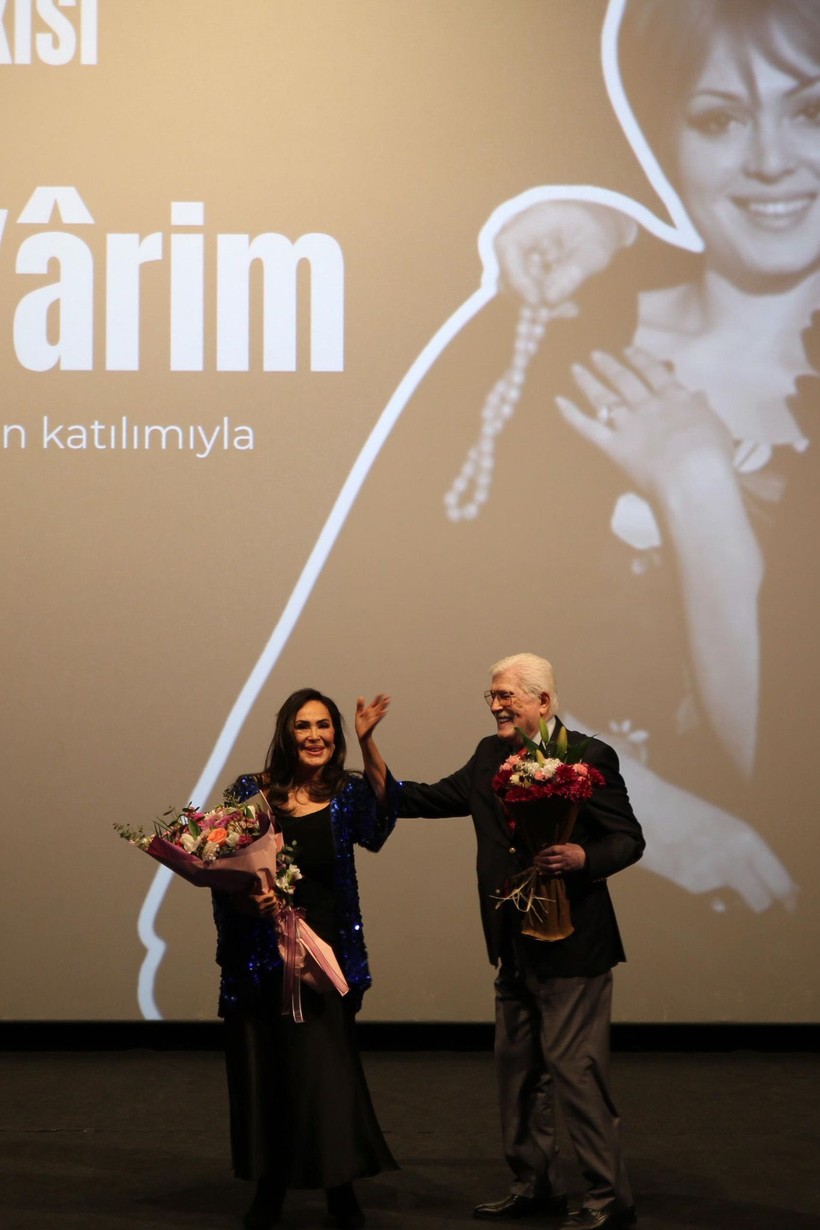 vesikali yarimde sabiha ve halili canlandiran turkan soray ve izzet gunay 57 yil sonra