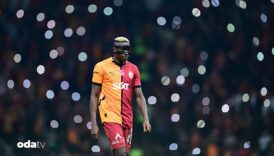 victor osimhen cilginligi 11 futbolcu topun agzinda cXaJLWkE