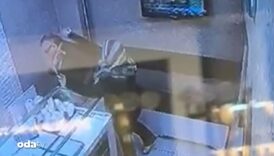yasli kadin kiliginda soyguna kalkisti 35 yasinda bankaci cikti OvguOQWq